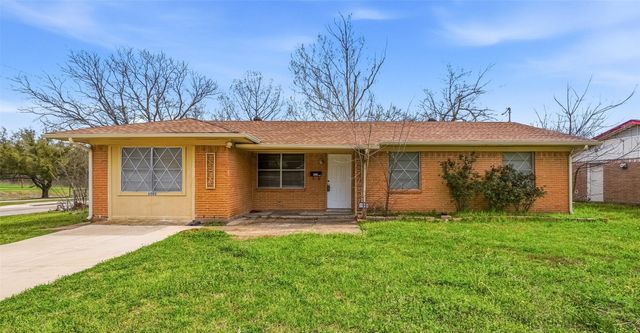 2502 Wanda Drive, Mesquite, TX 75149