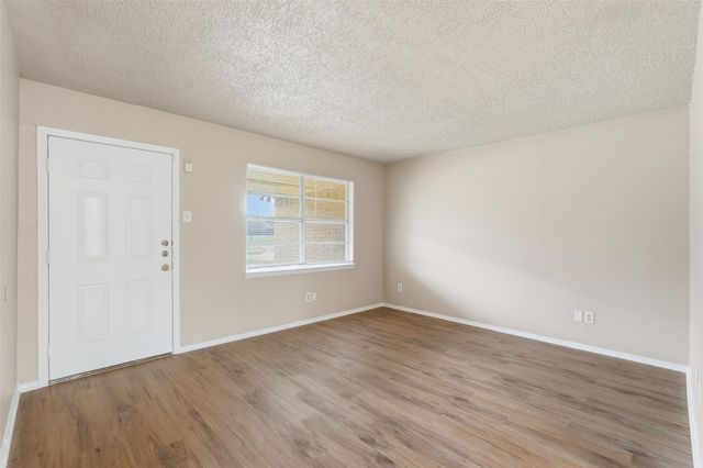 2502 Wanda Drive, Mesquite, TX 75149