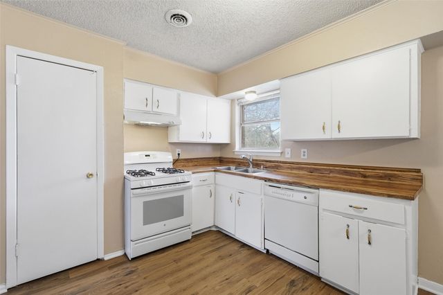 2502 Wanda Drive, Mesquite, TX 75149