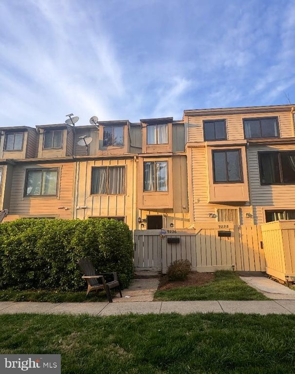 9226 CHADBURN PL, Montgomery Village, MD 20886