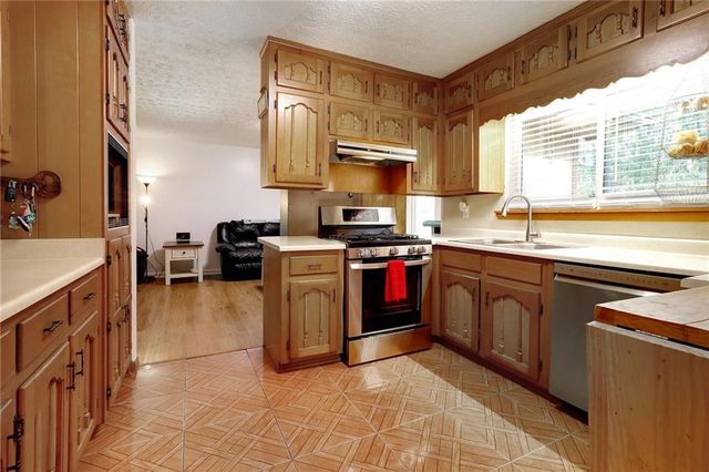 134 Hidden Valley Road, Fayetteville, GA 30214