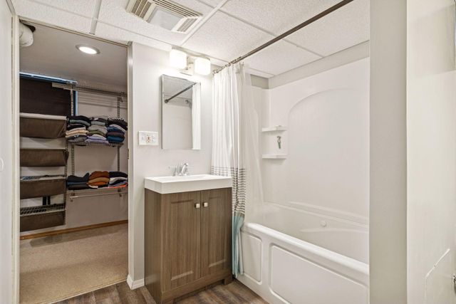 2713 Brunswick Avenue S, Saint Louis Park, MN 55416