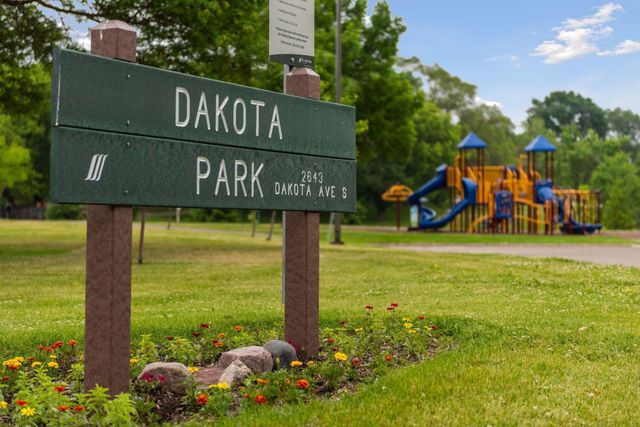 2713 Brunswick Avenue S, Saint Louis Park, MN 55416