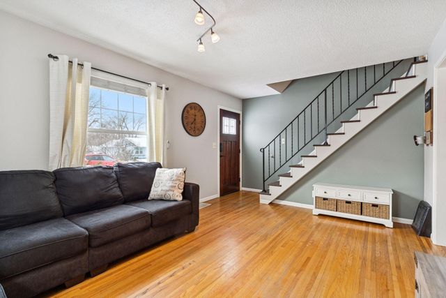 2713 Brunswick Avenue S, Saint Louis Park, MN 55416