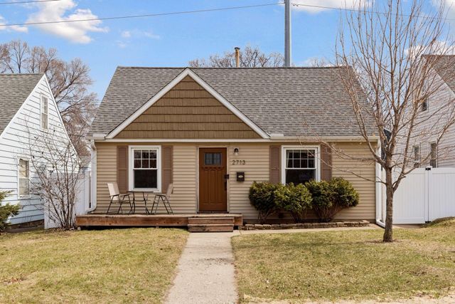 2713 Brunswick Avenue S, Saint Louis Park, MN 55416