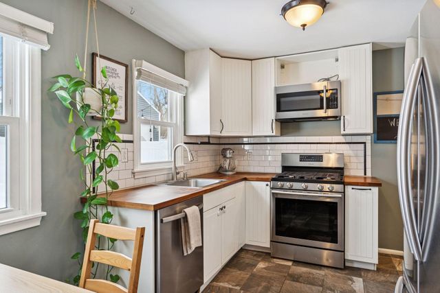 2713 Brunswick Avenue S, Saint Louis Park, MN 55416