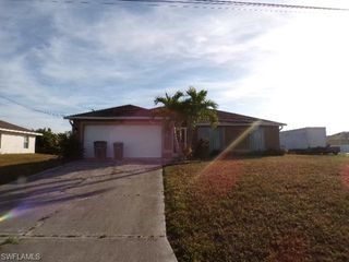 1917 NW 12th AVE, Cape Coral, FL 33993