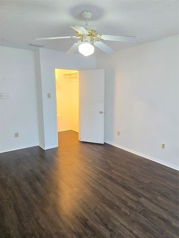 906 High Country Drive, Garland, TX 75041