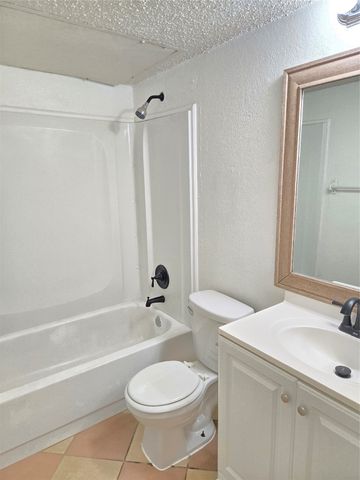 906 High Country Drive, Garland, TX 75041