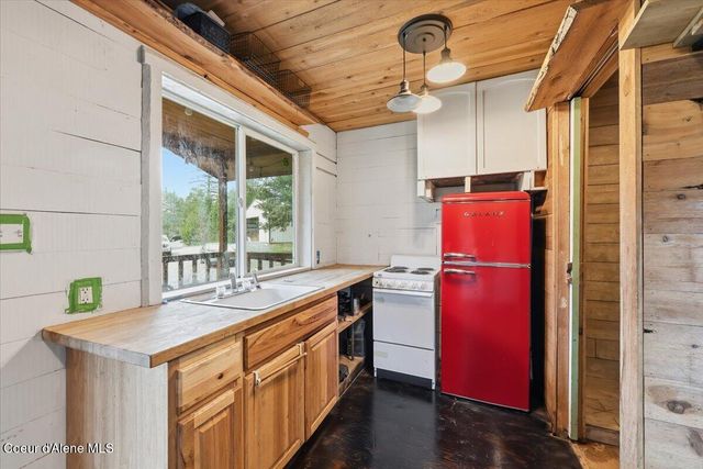 131 Outback LOOP, Spirit Lake, ID 83869