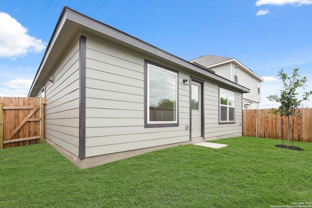 2043 Olivia Drive, New Braunfels, TX 78130