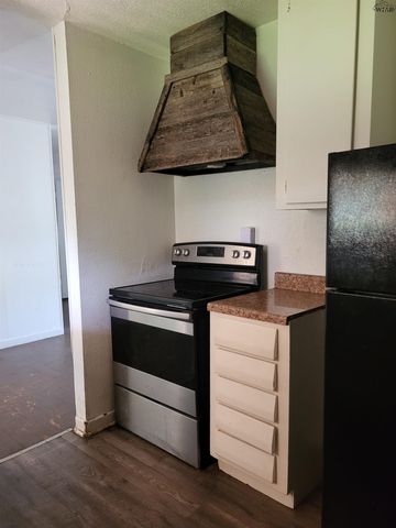 907 WILLIAMS AVENUE, Wichita Falls, TX 76301