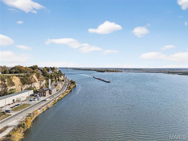 3412 Emma Ln Lane, Godfrey, IL 62035