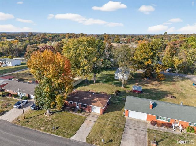 3412 Emma Ln Lane, Godfrey, IL 62035