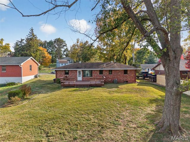 3412 Emma Ln Lane, Godfrey, IL 62035