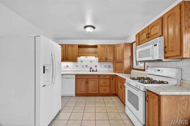 3412 Emma Ln Lane, Godfrey, IL 62035