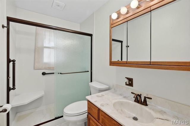 3412 Emma Ln Lane, Godfrey, IL 62035