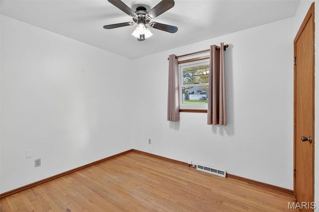 3412 Emma Ln Lane, Godfrey, IL 62035