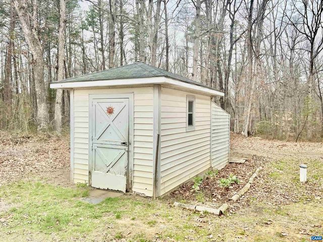 8955 LOUISA RD, Gordonsville, VA 22942