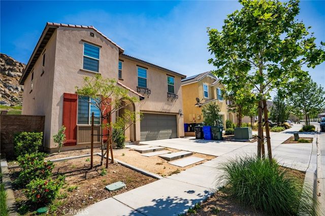 6435 Canyonlands, Jurupa Valley, CA 92509