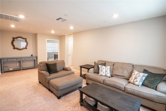 6435 Canyonlands, Jurupa Valley, CA 92509