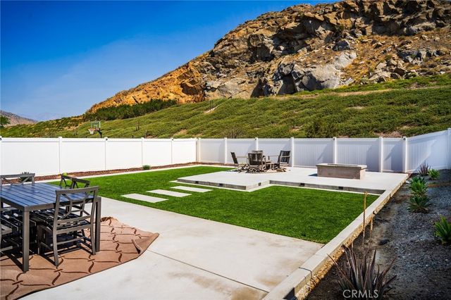 6435 Canyonlands, Jurupa Valley, CA 92509