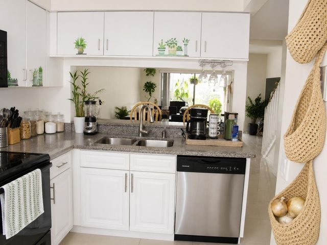 75 Whitehead Circle 75, Weston, FL 33326