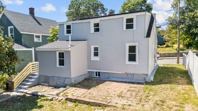 188 Shaw Street, New London, CT 06320