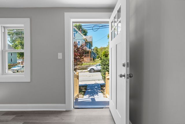 188 Shaw Street, New London, CT 06320