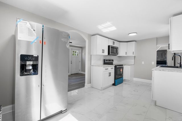 188 Shaw Street, New London, CT 06320