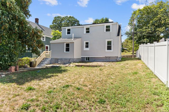 188 Shaw Street, New London, CT 06320