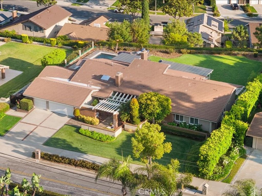 2010 Pioneer Ave., Fullerton, CA 92831