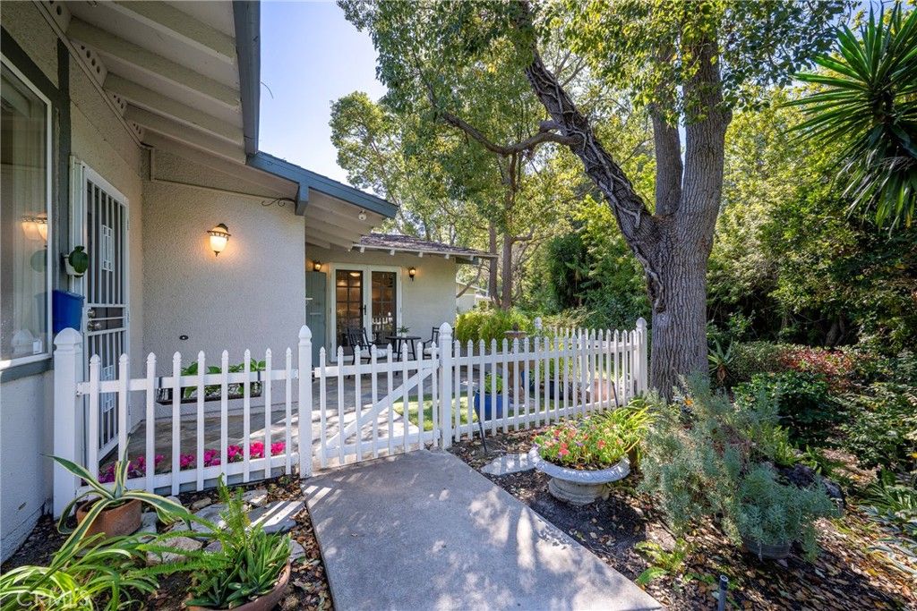 608 A Avenida Sevilla, Laguna Woods, CA 92637 — photo 3