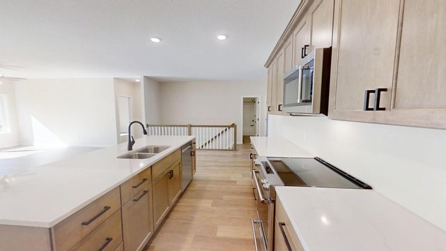 2804 Oak Lawn Drive, Northfield, MN 55057