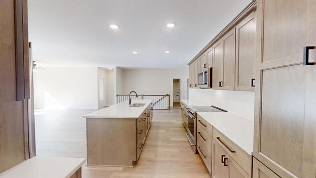 2804 Oak Lawn Drive, Northfield, MN 55057