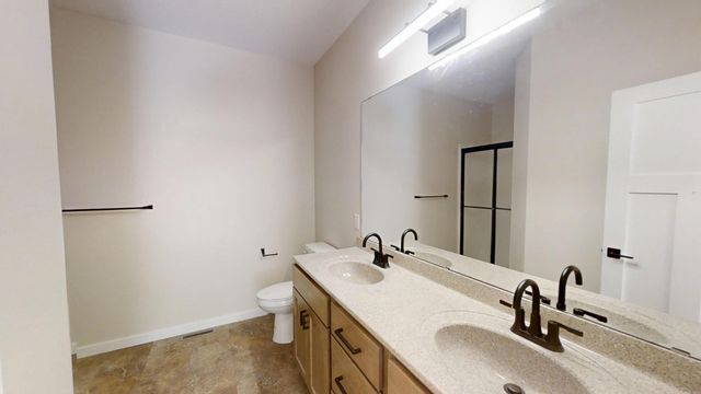 2804 Oak Lawn Drive, Northfield, MN 55057