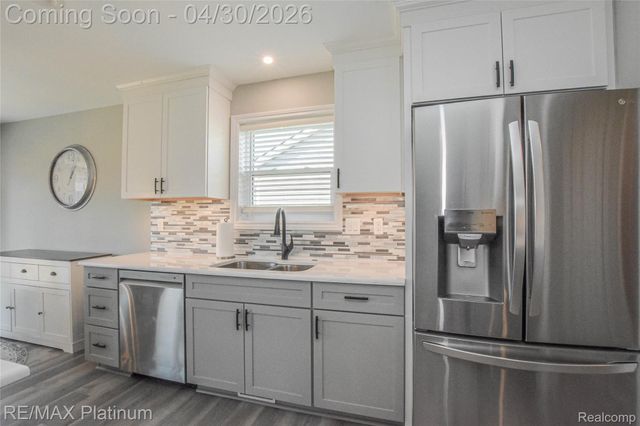 1174 Prudence Drive, Waterford Charter Township, MI 48327