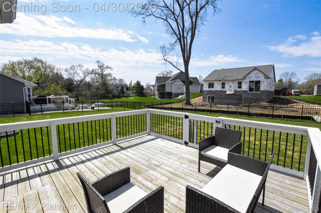 1174 Prudence Drive, Waterford Charter Township, MI 48327