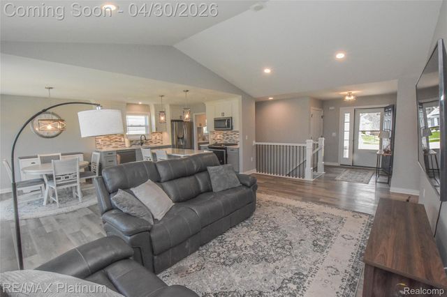 1174 Prudence Drive, Waterford Charter Township, MI 48327