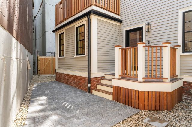 9B Mt. Auburn Street B, Cambridge, MA 02138