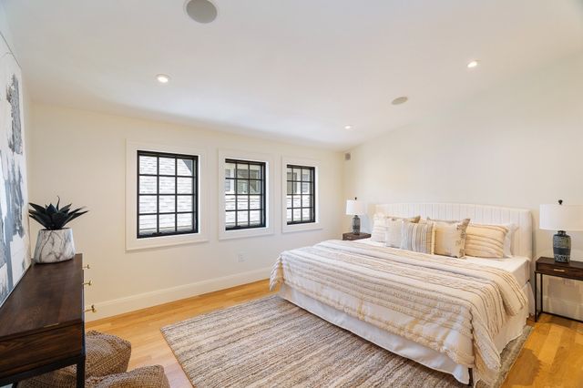 9B Mt. Auburn Street B, Cambridge, MA 02138