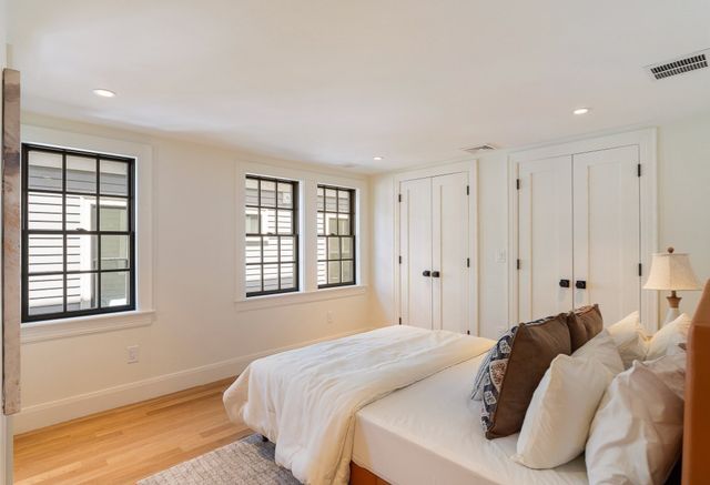 9B Mt. Auburn Street B, Cambridge, MA 02138