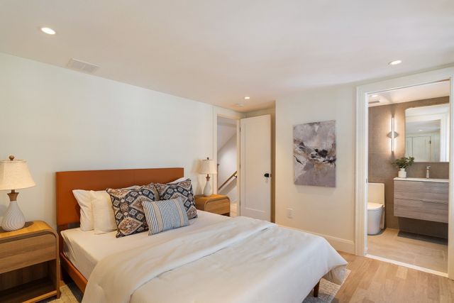 9B Mt. Auburn Street B, Cambridge, MA 02138