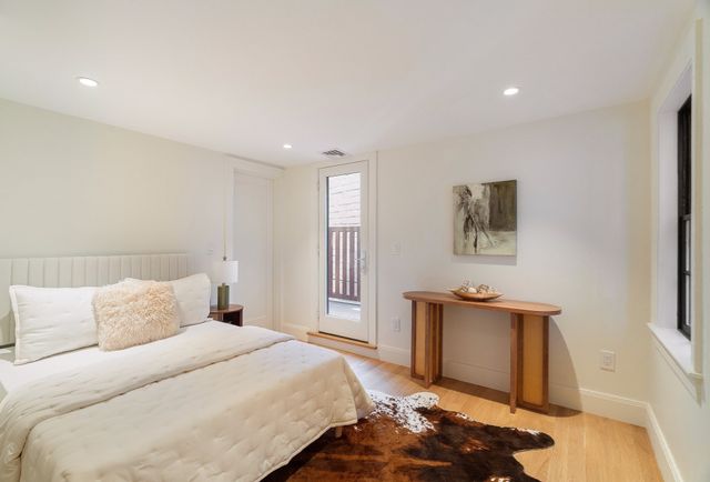 9B Mt. Auburn Street B, Cambridge, MA 02138