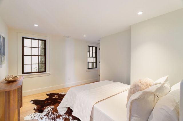 9B Mt. Auburn Street B, Cambridge, MA 02138
