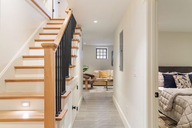 9B Mt. Auburn Street B, Cambridge, MA 02138