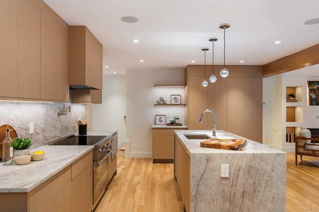 9B Mt. Auburn Street B, Cambridge, MA 02138