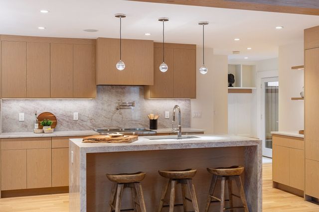 9B Mt. Auburn Street B, Cambridge, MA 02138