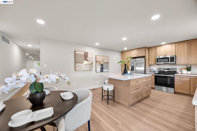 2151 Elm St, Livermore, CA 94551