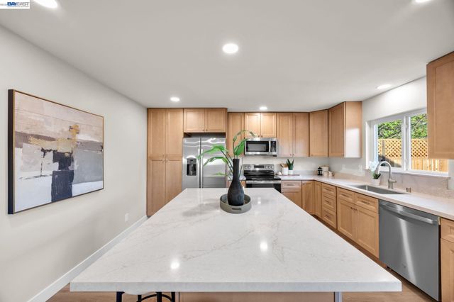 2151 Elm St, Livermore, CA 94551